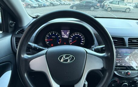 Hyundai Solaris II рестайлинг, 2011 год, 599 000 рублей, 8 фотография