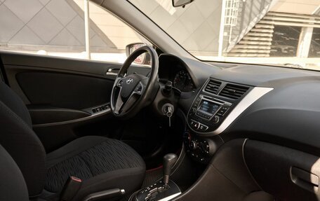 Hyundai Solaris II рестайлинг, 2015 год, 996 000 рублей, 6 фотография