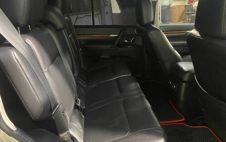 Mitsubishi Pajero IV, 2007 год, 1 599 800 рублей, 4 фотография
