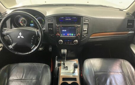 Mitsubishi Pajero IV, 2007 год, 1 599 800 рублей, 10 фотография