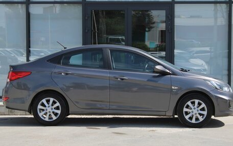 Hyundai Solaris II рестайлинг, 2014 год, 850 000 рублей, 4 фотография
