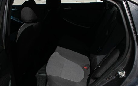 Hyundai Solaris II рестайлинг, 2014 год, 850 000 рублей, 23 фотография