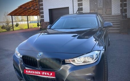 BMW 3 серия, 2018 год, 2 300 000 рублей, 2 фотография