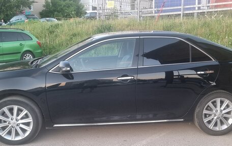 Toyota Camry, 2014 год, 1 680 000 рублей, 2 фотография