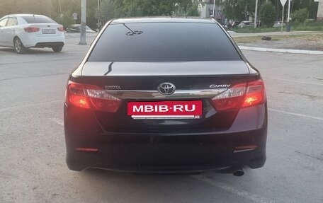 Toyota Camry, 2014 год, 1 680 000 рублей, 3 фотография