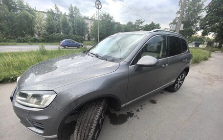 Volkswagen Touareg III, 2015 год, 2 450 000 рублей, 2 фотография