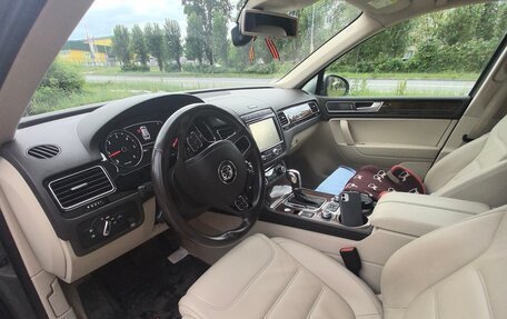 Volkswagen Touareg III, 2015 год, 2 450 000 рублей, 9 фотография