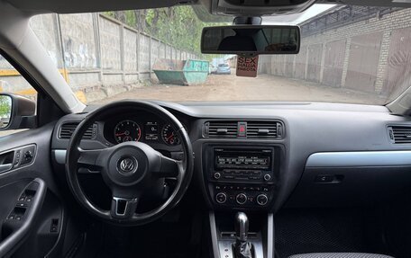 Volkswagen Jetta VI, 2012 год, 1 280 000 рублей, 11 фотография
