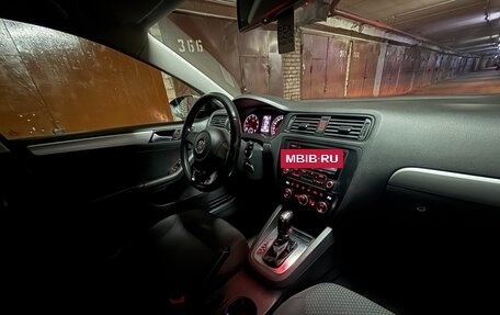 Volkswagen Jetta VI, 2012 год, 1 280 000 рублей, 12 фотография