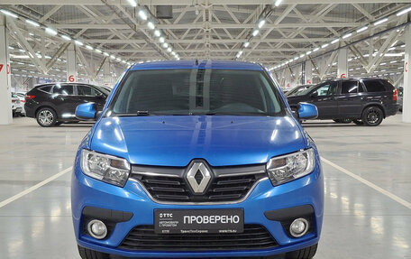Renault Sandero II рестайлинг, 2019 год, 900 000 рублей, 2 фотография