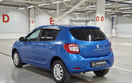Renault Sandero II рестайлинг, 2019 год, 900 000 рублей, 8 фотография