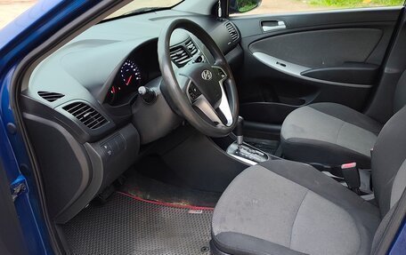 Hyundai Solaris II рестайлинг, 2012 год, 450 000 рублей, 5 фотография