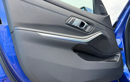 BMW 3 серия, 2021 год, 3 950 000 рублей, 12 фотография