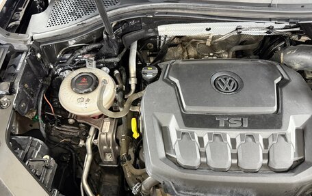 Volkswagen Tiguan II, 2019 год, 3 000 000 рублей, 4 фотография