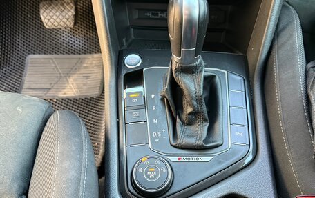 Volkswagen Tiguan II, 2019 год, 3 000 000 рублей, 18 фотография