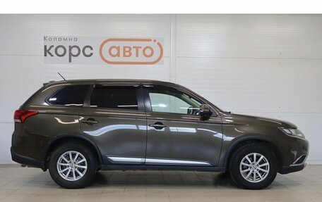 Mitsubishi Outlander III рестайлинг 3, 2015 год, 1 495 000 рублей, 4 фотография
