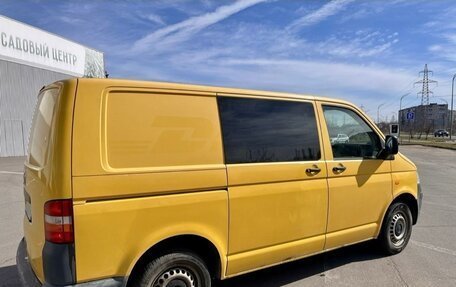 Volkswagen Transporter T5 рестайлинг, 2007 год, 860 000 рублей, 1 фотография