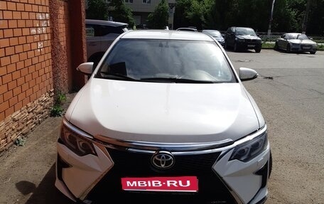 Toyota Camry, 2013 год, 850 000 рублей, 1 фотография
