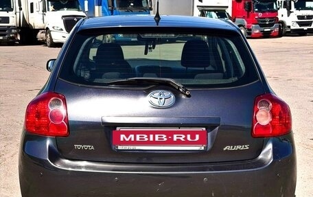 Toyota Auris II, 2007 год, 749 000 рублей, 12 фотография