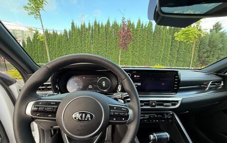 KIA K5, 2021 год, 2 470 000 рублей, 28 фотография