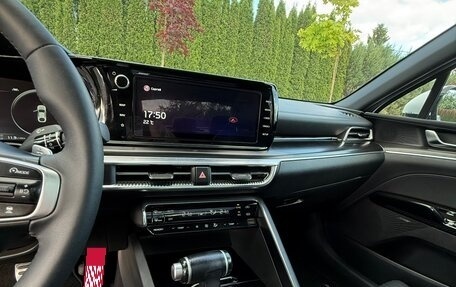 KIA K5, 2021 год, 2 470 000 рублей, 29 фотография