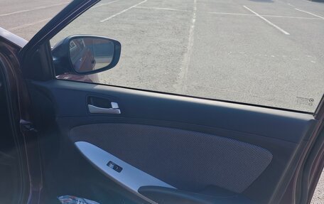 Hyundai Solaris II рестайлинг, 2013 год, 960 000 рублей, 23 фотография