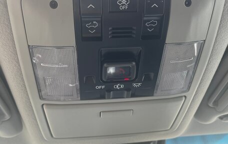 Toyota Land Cruiser Prado 150 рестайлинг 2, 2019 год, 7 000 000 рублей, 11 фотография