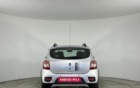 Renault Sandero II рестайлинг, 2019 год, 1 300 000 рублей, 8 фотография