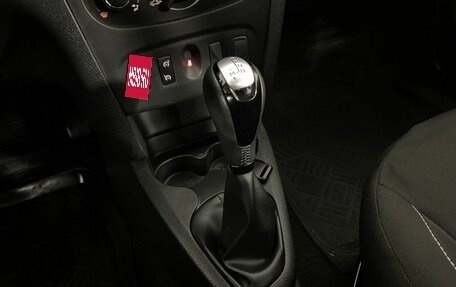 Renault Sandero II рестайлинг, 2019 год, 1 300 000 рублей, 17 фотография