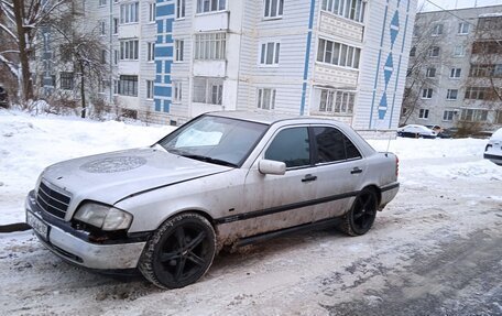 Mercedes-Benz C-Класс, 1996 год, 140 000 рублей, 2 фотография