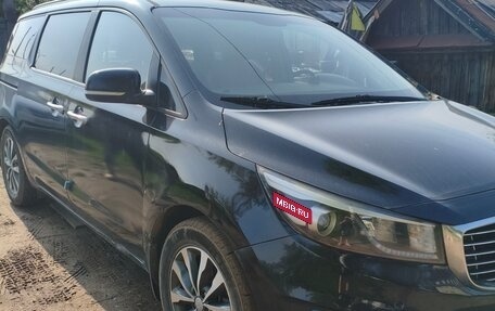 KIA Carnival III, 2017 год, 1 399 000 рублей, 4 фотография