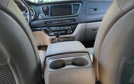 KIA Carnival III, 2017 год, 1 399 000 рублей, 27 фотография