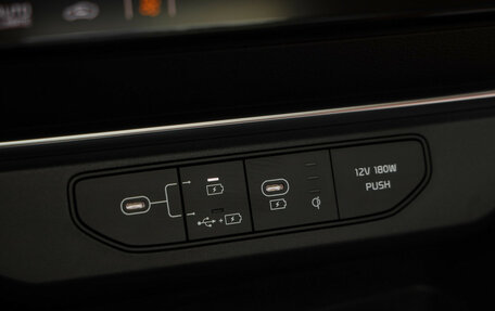 KIA Carnival, 2024 год, 7 000 000 рублей, 23 фотография