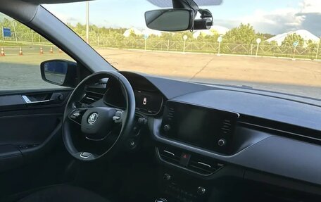 Skoda Rapid II, 2021 год, 1 750 000 рублей, 9 фотография
