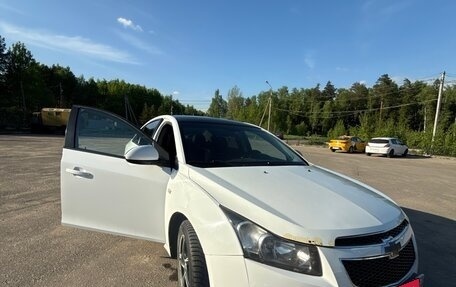 Chevrolet Cruze II, 2010 год, 590 000 рублей, 5 фотография