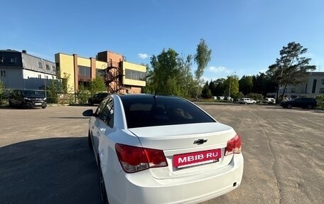 Chevrolet Cruze II, 2010 год, 590 000 рублей, 8 фотография