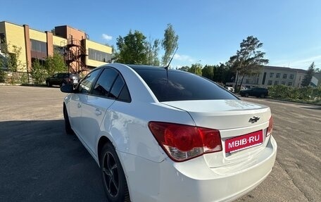 Chevrolet Cruze II, 2010 год, 590 000 рублей, 10 фотография