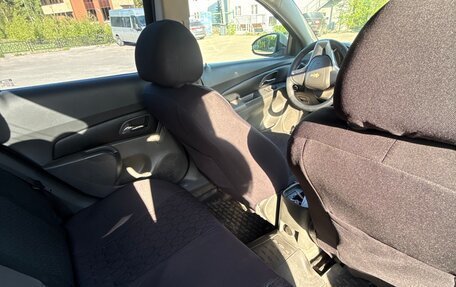 Chevrolet Cruze II, 2010 год, 590 000 рублей, 19 фотография