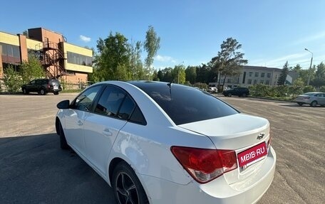 Chevrolet Cruze II, 2010 год, 590 000 рублей, 9 фотография