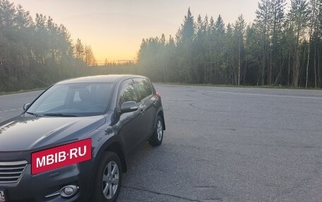 Toyota RAV4, 2011 год, 1 300 000 рублей, 6 фотография