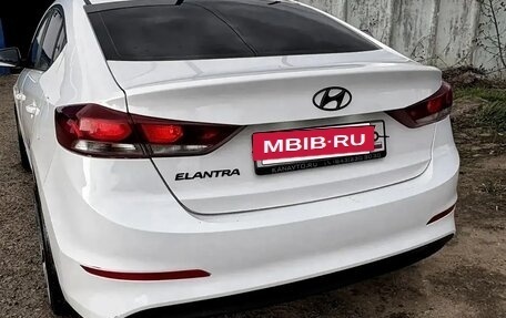 Hyundai Elantra VI рестайлинг, 2016 год, 1 350 000 рублей, 5 фотография