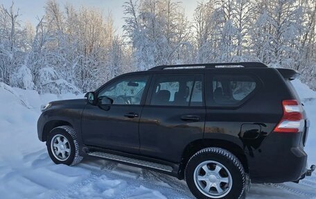 Toyota Land Cruiser Prado 150 рестайлинг 2, 2011 год, 2 900 000 рублей, 3 фотография