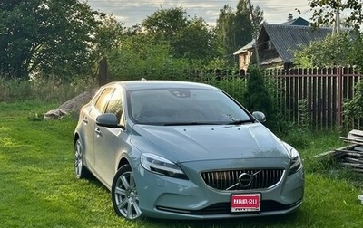 Volvo V40 II рестайлинг, 2017 год, 1 750 000 рублей, 1 фотография