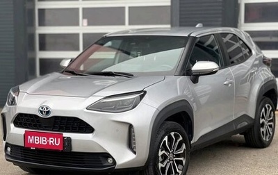 Toyota Yaris Cross, 2022 год, 1 800 000 рублей, 1 фотография