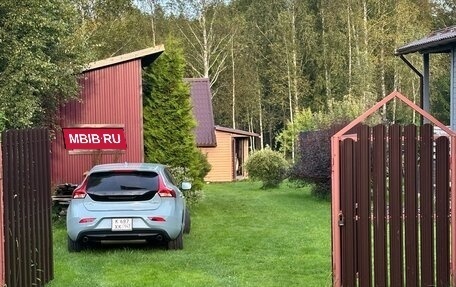 Volvo V40 II рестайлинг, 2017 год, 1 750 000 рублей, 2 фотография
