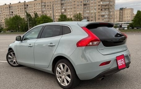 Volvo V40 II рестайлинг, 2017 год, 1 750 000 рублей, 9 фотография