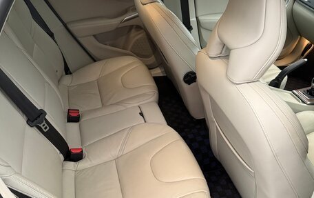Volvo V40 II рестайлинг, 2017 год, 1 750 000 рублей, 26 фотография