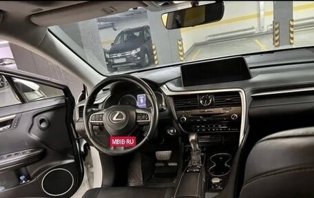 Lexus RX IV рестайлинг, 2019 год, 4 990 000 рублей, 9 фотография