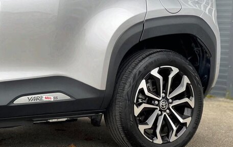 Toyota Yaris Cross, 2022 год, 1 800 000 рублей, 11 фотография