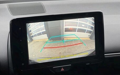 Toyota Yaris Cross, 2022 год, 1 800 000 рублей, 20 фотография